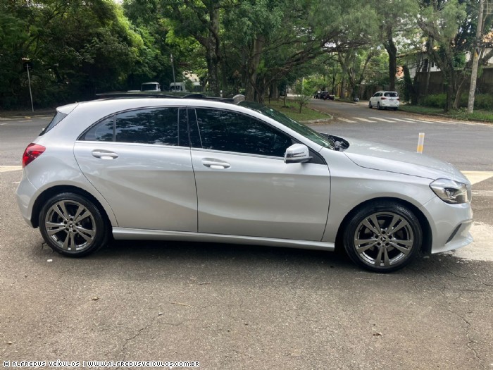 Mercedes-Benz A200 1.6 TURBO 2017/2018